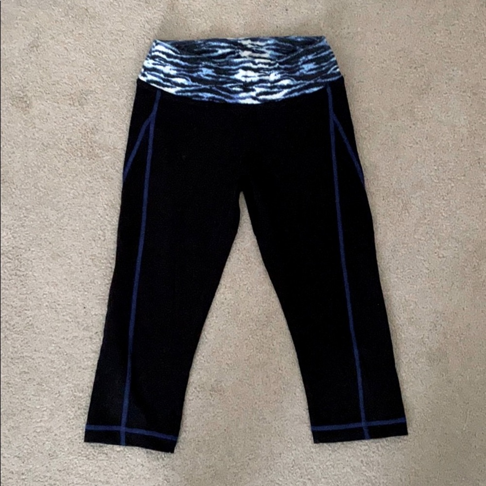 Black Capri leggings